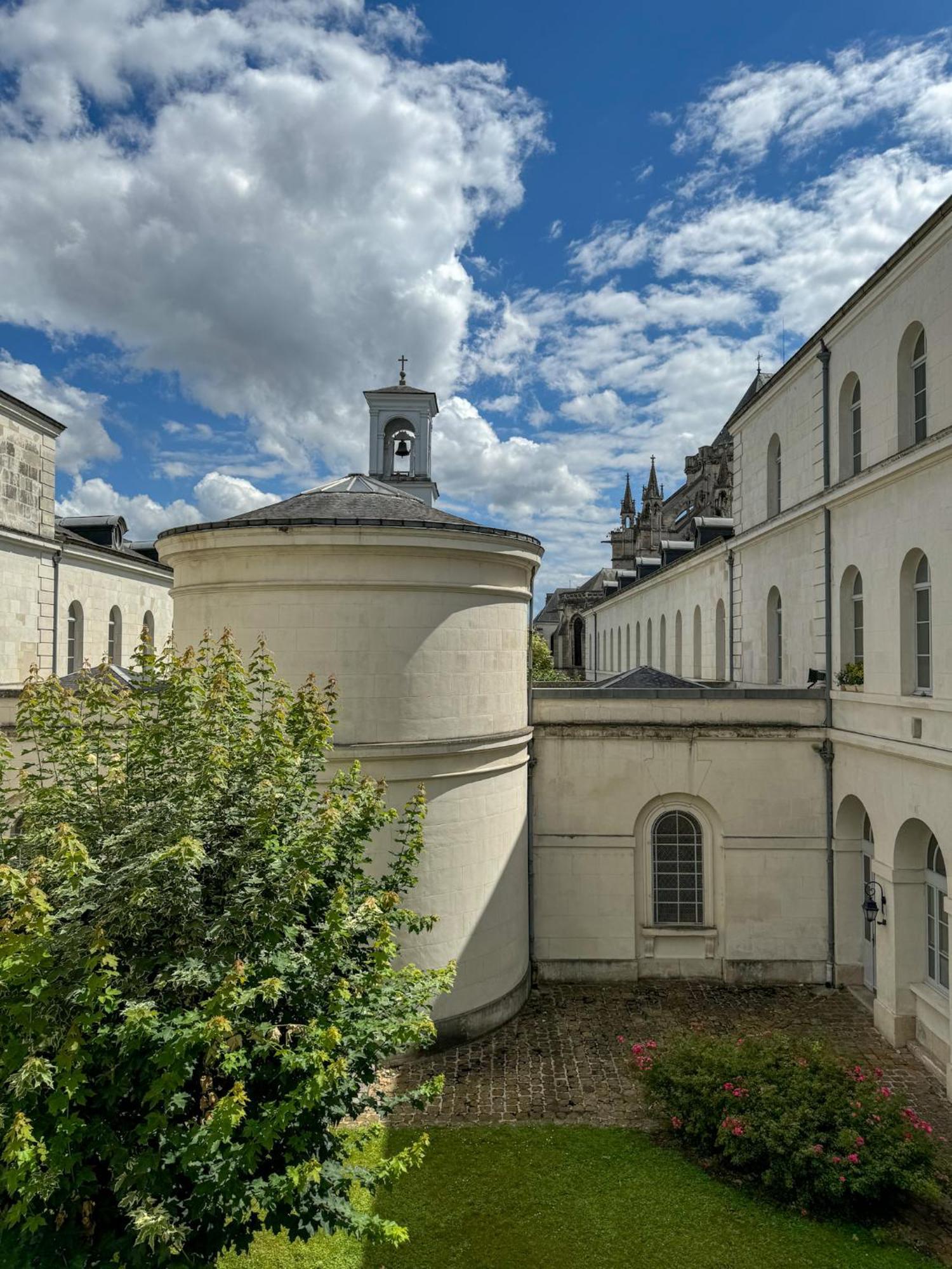 Hospice St Nicolas Troyes Esterno foto